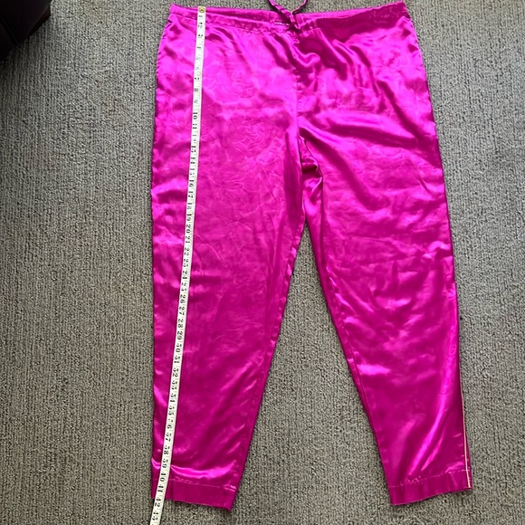 Vintage Fernando Sanchez Vibrant Pink Sleeper - Picture 12 of 13